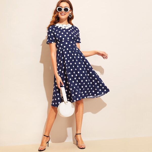 

Guipure Lace Trim Wide Band Waist Dress, Navy
