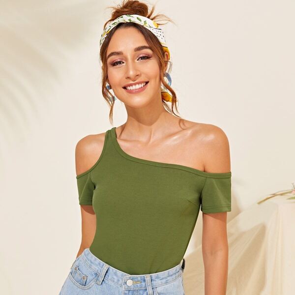 

Asymmetrical Shoulder Solid Tee, Army green