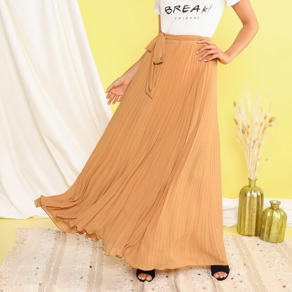 

Solid Belted Pleated Maxi Skirt