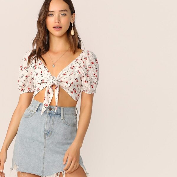 

Ditsy Floral Print Knot Front Crop Top, White