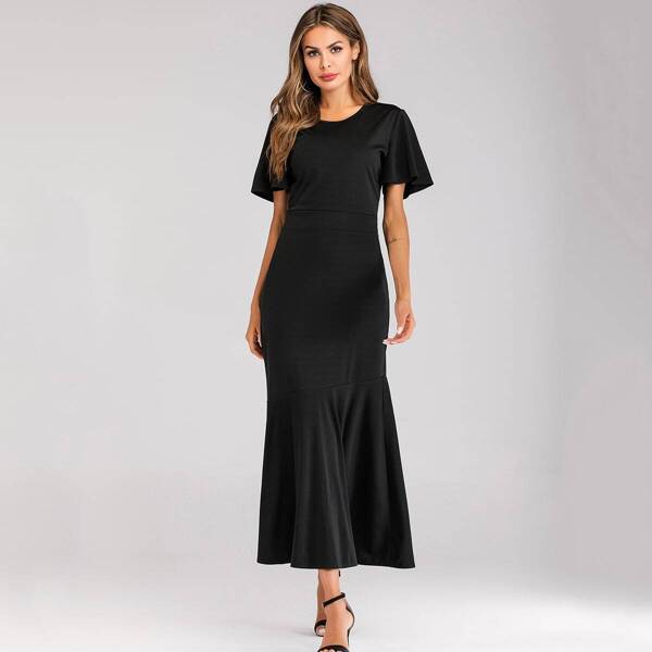 

Solid Fishtail Hem Dress