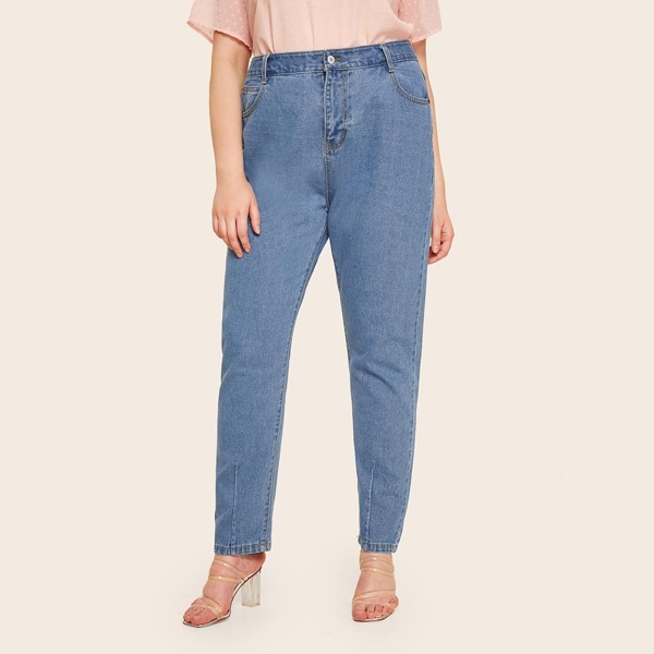 

Plus Straight Leg Solid Jeans