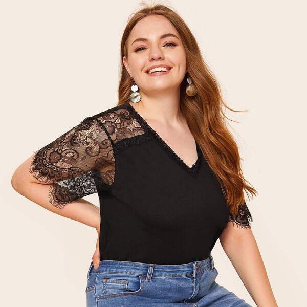 

Plus Lace Panel Solid Tee