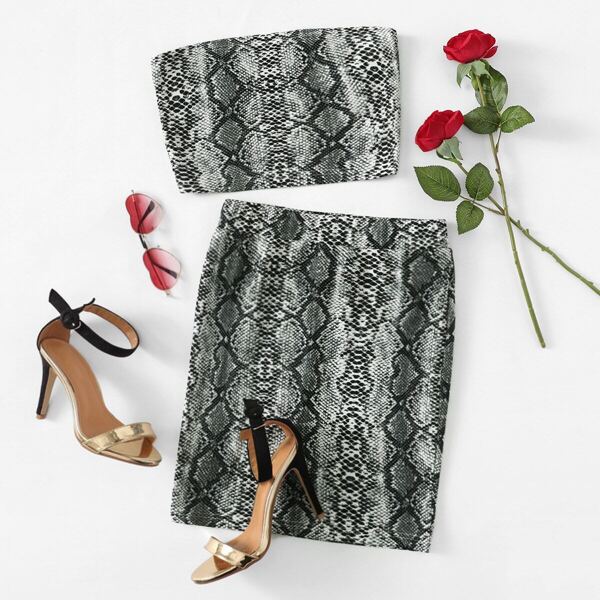 

Plus Snakeskin Print Bandeau Crop Top & Skirt Set, Multicolor