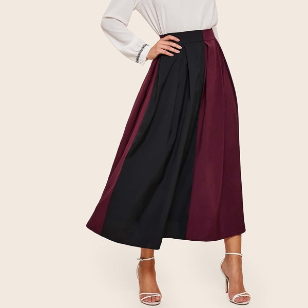 

Spliced Zip-back Flared Skirt