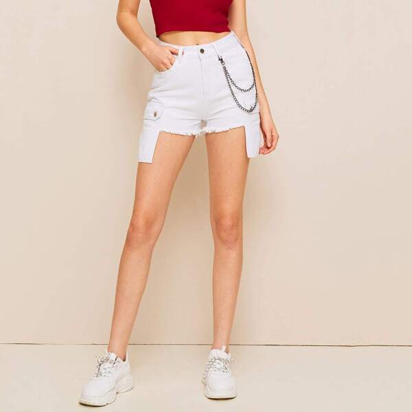 

Raw Hem Flap Pocket Side Denim Shorts With Chain