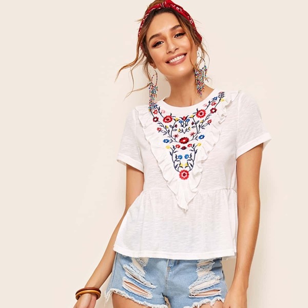 

Embroidery Floral Ruffle Trim Peplum Top