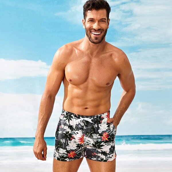 

Men Coconut Trees Print Elastic Waist Shorts