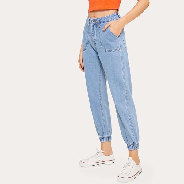 

Solid Button And Pocket Detail Jeans