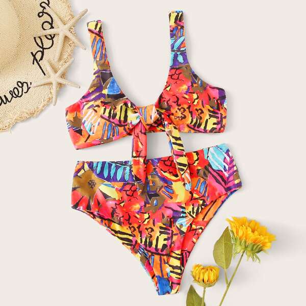 

Random Graphic Print Tie Front Bikini Set