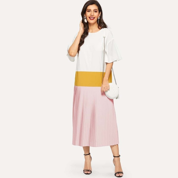

Bell Sleeve Cut-and-sew Pleated Dress