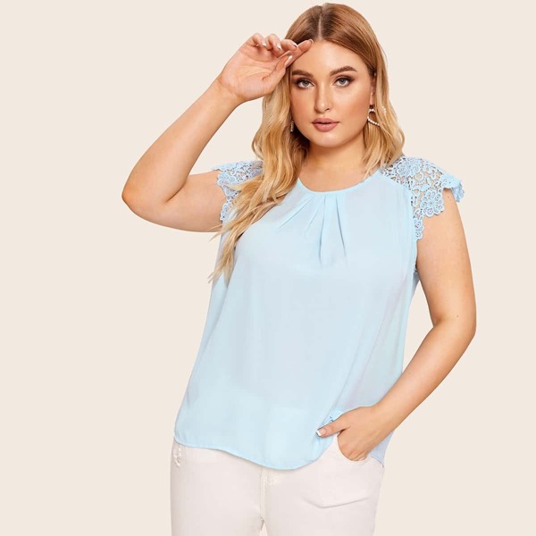 

Plus Guipure Lace Sleeve Blouse