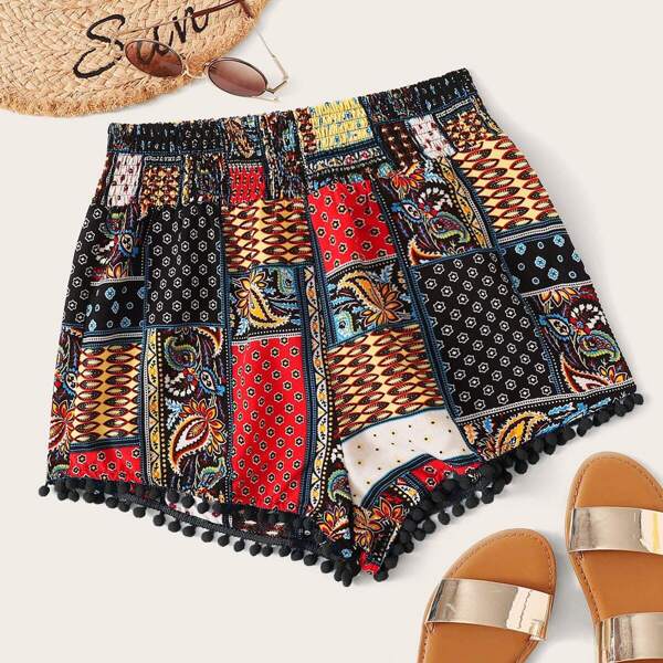 

Pompom Hem Patchwork Shirred Waist Shorts