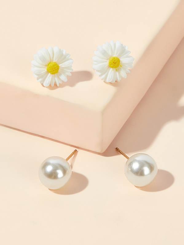 

Faux Pearl & Daisy Decor Stud Earring 2pairs, Multicolor