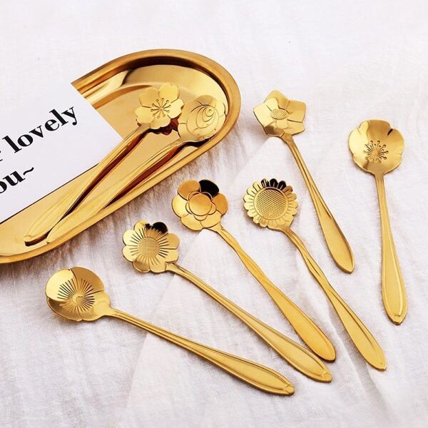 

Flower Detail Spoon Set 8pcs