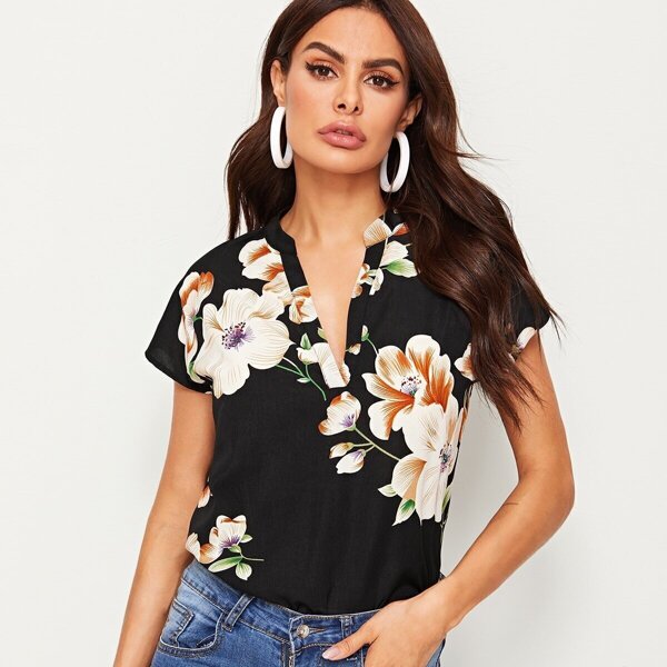 

V-cut Neck High-low Hem Floral Top