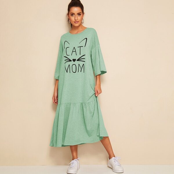 

Drop Shoulder Letter and Cartoon Print Dress