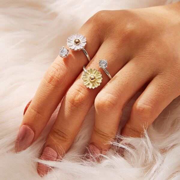 

Flower Decor Spiral Ring 2pcs