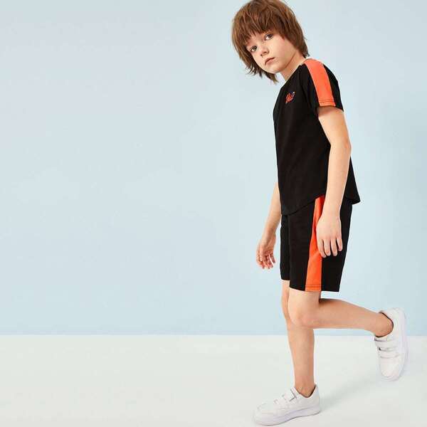

Boys Letter Print Striped Side Top & Shorts Set, Black