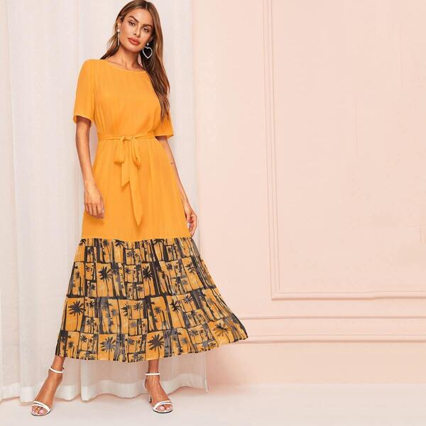 

Coconut Tree Print Belted Dress