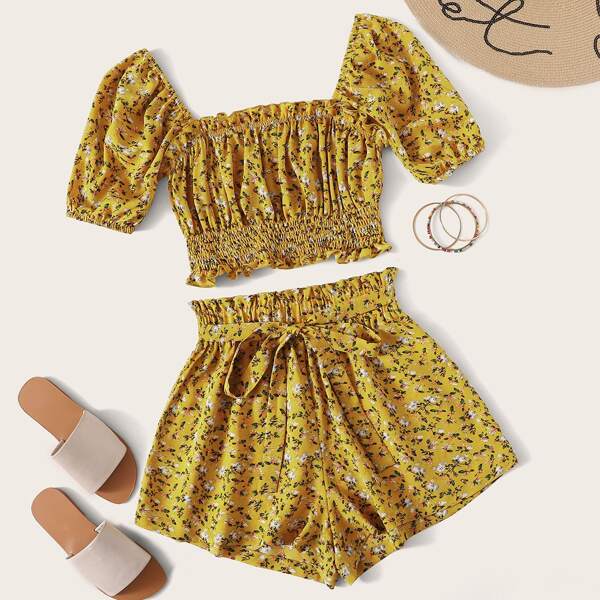 

Ditsy Floral Shirred Crop Top & Paperbag Waist Shorts Set