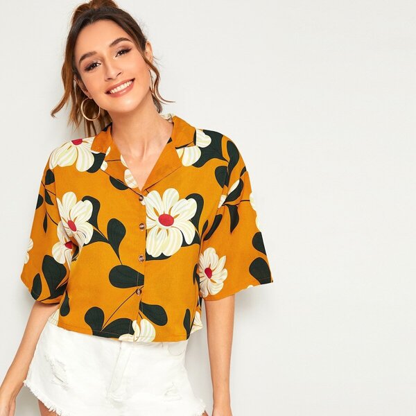 

Large Floral Notched Boxy Blouse