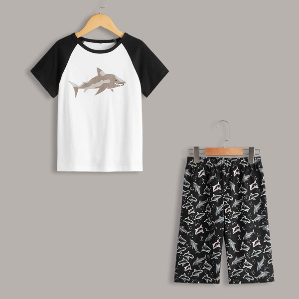 

Boys Shark Print Raglan Sleeve Pajama Set, Black and white