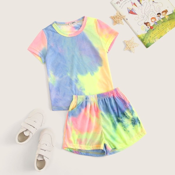 

Toddler Girls Tie Dye Tee & Shorts Set
