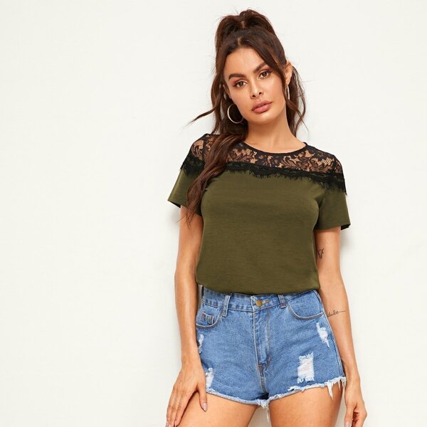

Keyhole Back Contrast Lace Tee