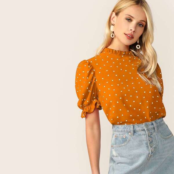 

Mock-Neck Puff Sleeve Confetti Heart Print Top, Yellow
