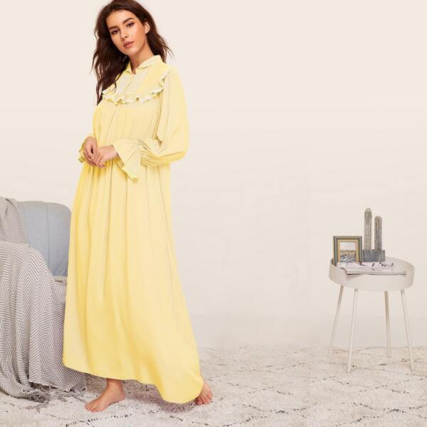 

Lace Trim Button Half Placket Nightdress
