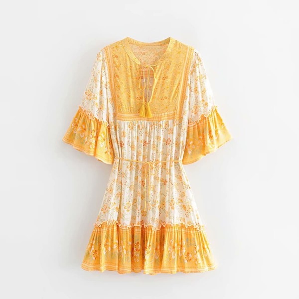 

Ditsy Floral Print Ruffle Hem Tie Neck Dress