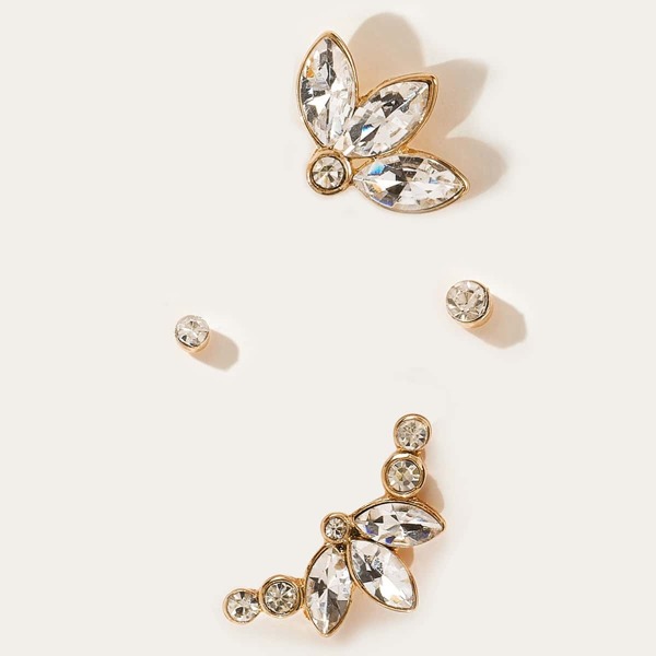 

Rhinestone Engraved Leaf Shaped Bar Stud Earring 2pairs, Silver