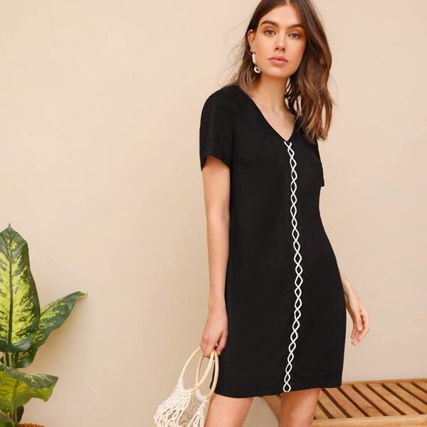 

Crisscross Detail Tunic Dress
