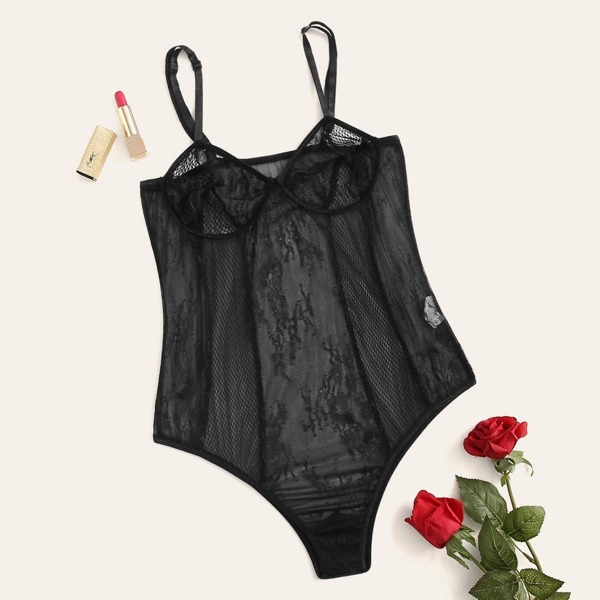 

Plus Contrast Mesh Floral Lace Teddy Bodysuit