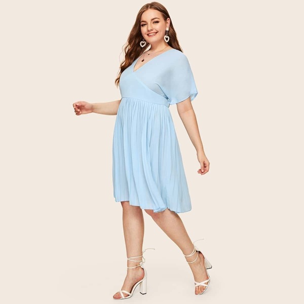 

Plus Tie Back Pleated Solid Dress, Blue pastel
