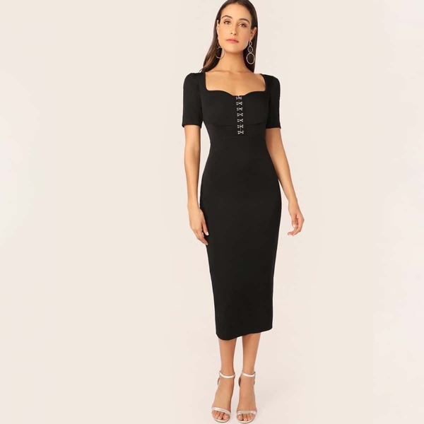 

Hook and Eye Front Sweetheart Neck Pencil Dress