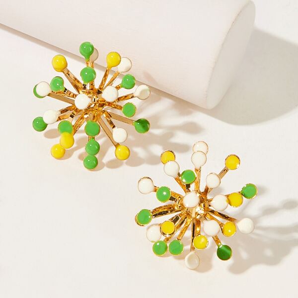 

Flower Design Stud Earrings 1pair