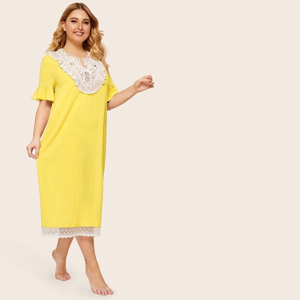

Plus Embroidered Mesh Trim lace Insert Nightdress