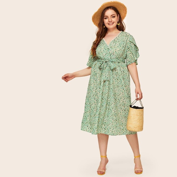 

Plus Split Sleeve Ditsy Floral Print Belted Dress