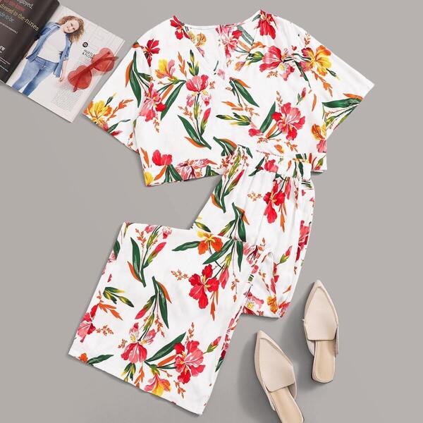 

Plus Floral Print Tie Back Top With Pants