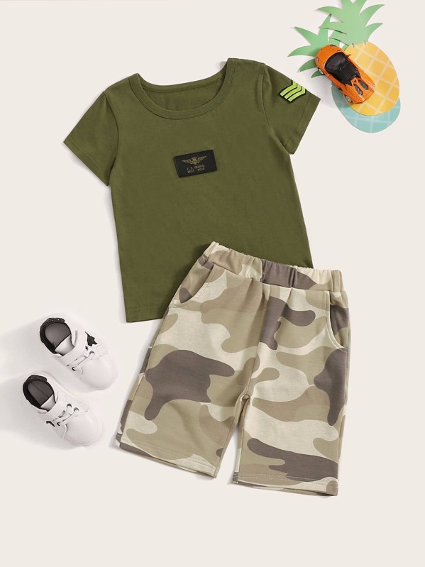 

Toddler Boys Patched Tee With Camo Print Pants, Multicolor