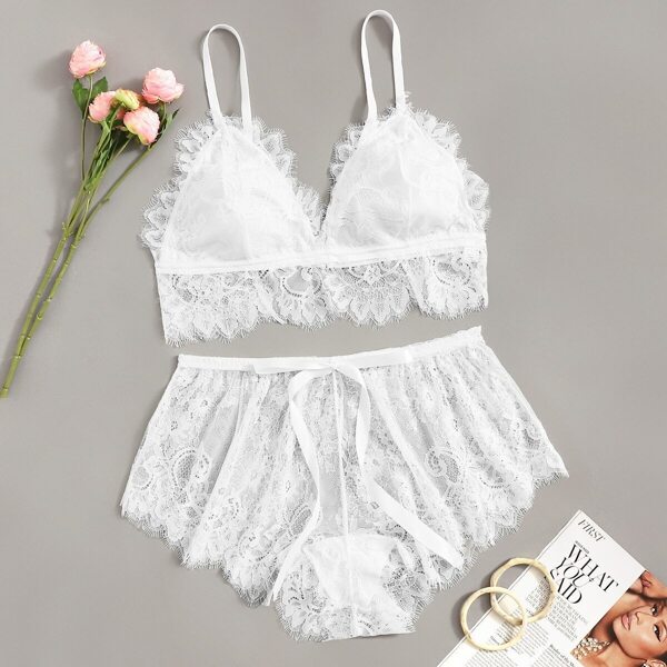 

Plus Floral Lace Lingerie Set, White