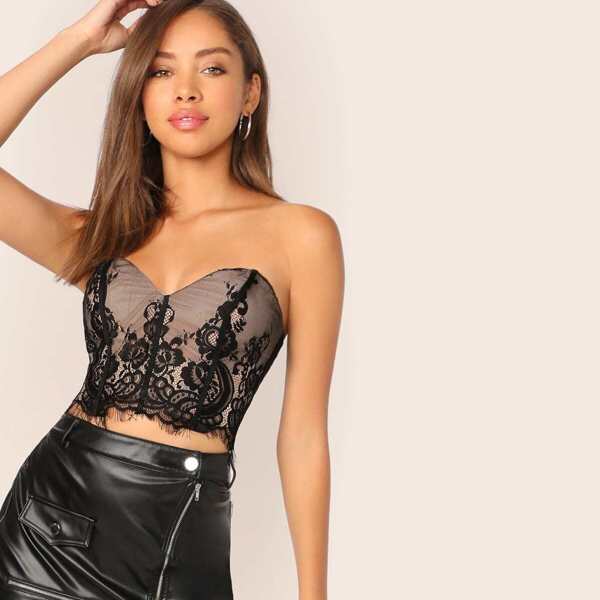 

Lace Bandeau Crop Top