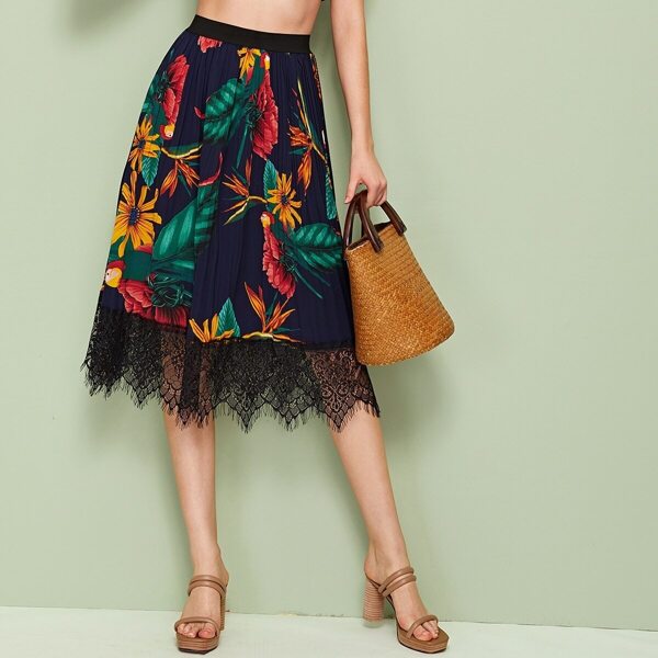 

Floral Print Contrast Lace Hem Skirt