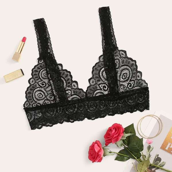 

Plus Floral Lace Bralette