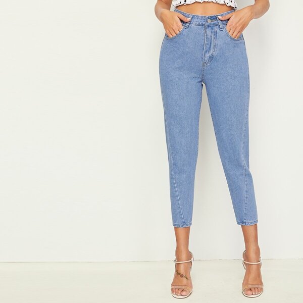 

Bleach Wash Crop Tapered Jeans