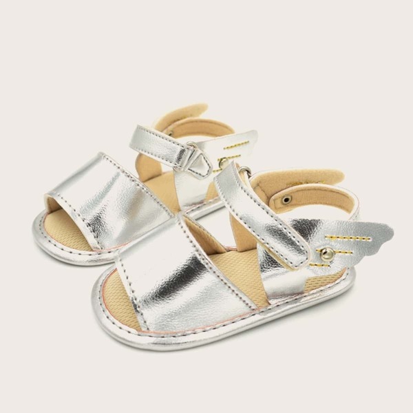 

Baby Girls Wings Decor Metallic Sandals, Silver