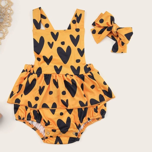 

Baby Girl Heart Print Ruffle Popper Romper & Headband