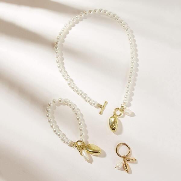 

Faux Pearl Beaded Necklace & Bracelet & Earring 3pcs